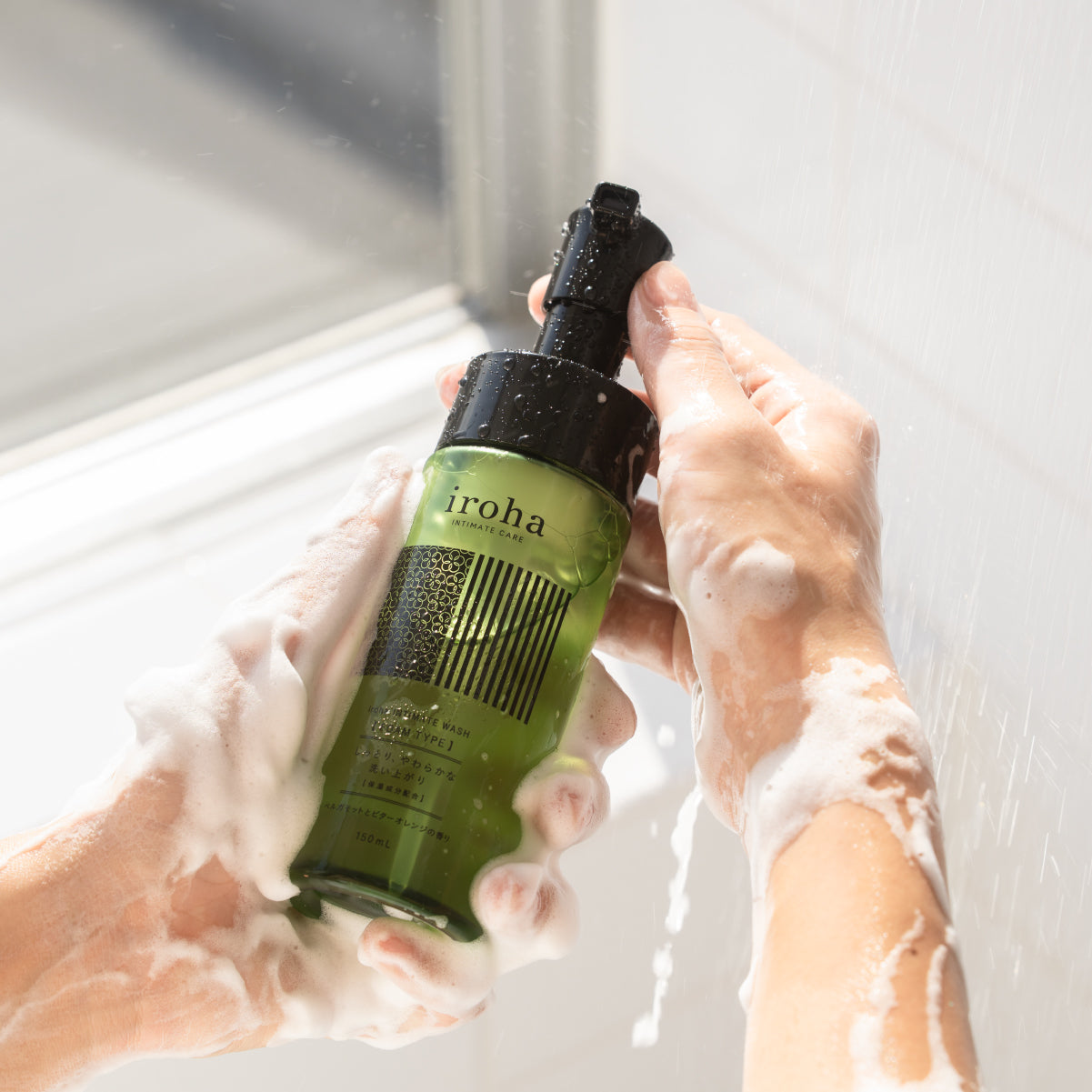 iroha INTIMATE WASH (FOAM TYPE) Damask Rose and Geranium