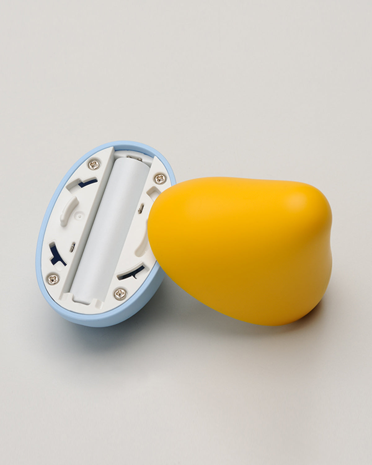 Changing iroha mini batteries